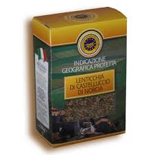 Semplice, saporita, familiare che, accompagnata da cubetti di pane tostato, fa felici grandi e bambini. La Lenticchia Igp Di Castelluccio Di Norcia