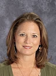 Nicki Robbins's Instagram, Twitter & Facebook