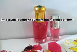 Penggunaan minyak ini adalah sesuai untuk tujuan percintaan, kasih sayang, perkembangan kerjaya serta berfungsi sebagai pelaris perniagaan. Nama Minyak Bulu Perindu Terbaik Dan Bekuwalitas Tinggi