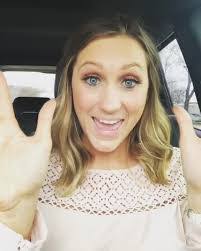 Amber Peckham's Instagram, Twitter & Facebook