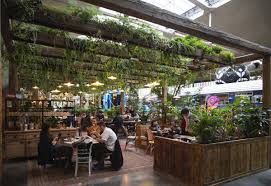 Obtenez des informations sur les postes, les salaires, la localisation des bureaux ainsi que sur la vision de la direction. La Felicita Big Startup Campus Big Mamma Big Green European Interior Landscaping Organisation
