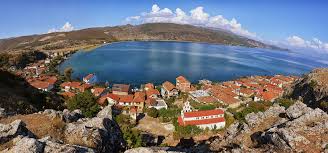 A strandolás, napozás mellett természetesen itt is vannak szép látnivalók: Fajl Lin Korce Albania 2018 03 Jpg Wikipedia