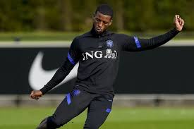 Liverpool boss jurgen klopp has urged midfielder gini wijnaldum to sign a wijnaldum was tipped to leave anfield last summer after strong interest from barcelona, who made the midfielder a top. Liverpool Name Price For Gini Wijnaldum As Reds Lose Battle To Keep Barcelona Target Mirror Online