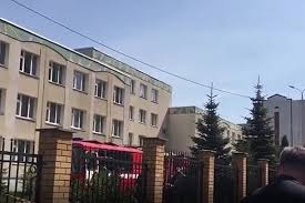 После стрельбы в казани, в российской школе №175 начался штурм. Wiyi4nlenfmw4m