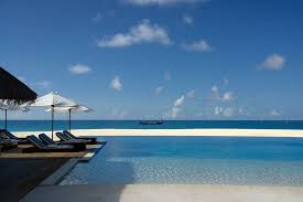 Infinity Pool Velassaru 2 Bassejn Voda