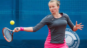 Češka krejčíková sa na úvod potrápila s. Fantasticka Krejcikova Prosla V Norimberku Do Finale Cirsteaove Nadelila Kanara Ihned Cz