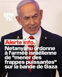 En plein déficit du corps inatteingnable en Côte d'Ivoire, ce genre de clip  sera quasiment impossible à voir ici. Maigrissez les filles vous êtes des  anges.