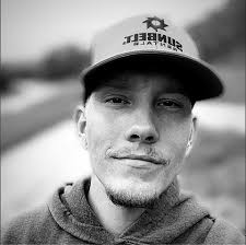 Why is my minibike engine only running with choke on?