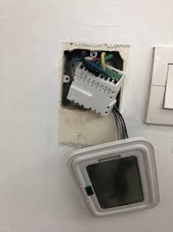 I just bought a rth221 honeywell thermostat to replace my old t6575d1009 model. Changing From Manual Thermostat To Honeywell Digital Doityourself Com Community Forums