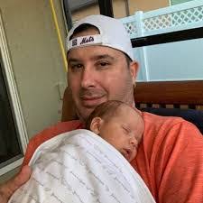 Elizabeth Mccomas's Instagram, Twitter & Facebook