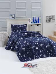 Özenle işlenmiş yatak örtüsüne özel bir dokunuş sağlamaktadır. Eponj Home Tek Kisilik Kapitone Yatak Ortusu Seti Halley Lacivert Alkapida Com