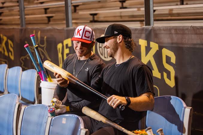 Influencer Brothers Are Selling More Baseball Bats Than Pro Athletes -  Bloomberg