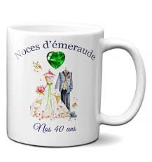 Voici un dossier consacré aux idées cadeaux pour fêter les 40 ans d'un homme ou d'une femme, d'un ami ou d'un proche ! Tasse Mug Cadeau Anniversaire 40 Ans De Mariage Noce D Emeraude Original Amour Couple Romantique