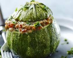 Recette De Courgettes Farcies Legeres A La Viande Hachee Tomate Et Parmesan Recette Recette Courgette Farcie Recette Avec Courgette Courgettes Farcies