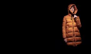 Fashionable outdoor slim men's long warm down jacket. Bomboogie