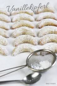 Die Besten Vanillekipferl Der Welt Bake To The Roots Rezept Vanillekipferl Osterreich Essen Vanillekipferl Rezept