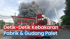 Tempat makan dekat margomulyo / bukit coffe di kudus | kolam renang dan tempat makan di dekat pegunungan | marsha … Detik Detik Kebakaran Pabrik Dan Gudang Palet Plastik Dekat Spbu Bundaran Margomulyo Kota Surabaya Youtube