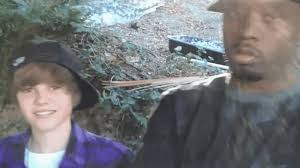 Aaron Carter từng rơi vào bẫy tình dục của “ông trùm” Diddy, đoản mệnh vì  bị thủ tiêu?