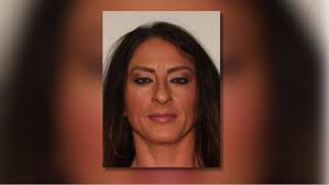 Amanda Lindley's Instagram, Twitter & Facebook