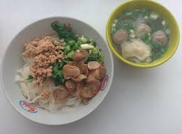 #mie #bihun #mie sop #medan #indonesia #indonesian food. Kwetiaw Ayam Jamur Komplit Picture Of Mie Kota Kembang Semarang Tripadvisor