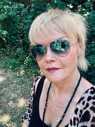 Any titles of recent boyband documentaries?