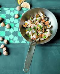 Cassolette De Coques Pour 6 Personnes Recettes Elle A Table Recette Recette Cassolette Cassolette Plat Poisson