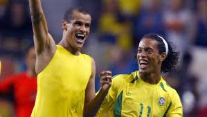 Rivaldo vítor borba ferreira, known as rivaldo, is a brazilian former professional footballer. Rivaldo Enthullt Sein Top Team Der Brasilianischen Nationalmannschaft German Site