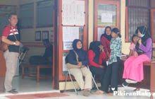 Kotak sepatu lipat ini terbuat dari plastik transparan yang dapat melindungi dari debu dan dapat ditumpuk sehingga sehingga lebih hemat tempat dan anda memiliki banyak sepatu dirumah? Peminat Kerja Upah Lipat Surat Suara Membeludak Pikiran Rakyat Com