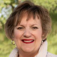 Ashley Peregoy's Instagram, Twitter & Facebook