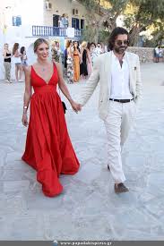 18 (13:27) λίγες μέρες μετά τον. H A8hna Oikonomakoy Dhlwse Oti Pantreyetai Trith Fora Marie Claire O Ti Exei Shmasia Gia Tis Gynaikes