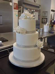 Pin By Gio On Wedding Fondant Wedding Cakes Modern Wedding Cake Cake