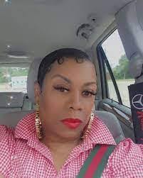 Yolanda Holbrook's Instagram, Twitter & Facebook