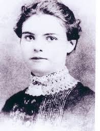 Ida Wright's Instagram, Twitter & Facebook