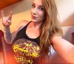 More album press this evening🤘💃🔥🧙🏻‍♀️ #ccshred #burningwitches  #newalbum #newmusic #album #inquisition #napalmrecords #metal #heavymetal  #fyp