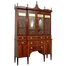 Federal Style Breakfront Bookcase 1stdibs Com Breakfront Bookcase Breakfront Period Furniture