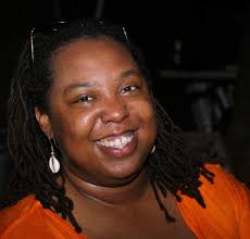 Steven Forster's Party Central: People Say's Backyard Cut Session