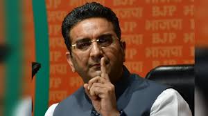 Qadir Ali Baig Theatre Foundation to stage 'Under an Oak Tree'