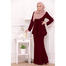 Koleksi fesyen terkini dan eklusive. 20 Trend Terbaru Moden Kurung Peplum Design Baju Kurung Terkini Little One Scandles