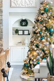 Black And Gold Christmas Tree Ideas Christmas Home Tour Holiday Decorations And Unique Color Schemes Christmas Tree Decorating Themes Black Christmas Decorations Elegant Christmas Trees