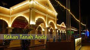 Suharso yang berkemeja putih lengan pendek terlihat menggenggam tanah di bakal lokasi ibu kota itu. Pejabat Tanah Dan Jajahan Kota Bharu Reviews Facebook