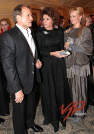 Их свадьба — это было главная событие в стране в 2003 году. Medvedchuka Ne Smushaet Dekolte Marchenko Foto Stars Glavred
