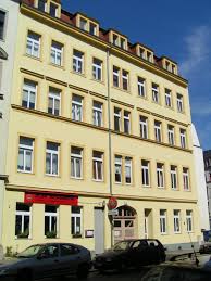 Die wohnung befindet sich ruhig gelegen im unteren hechtviertel, wenige gehminuten (5min) von dem szeneviertel dresden neustadt (ca. Datei Dresden Hechtviertel Hechtstrasse D Jpg Wikipedia