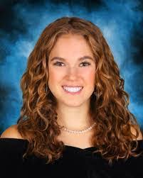 Caroline Swindle's Instagram, Twitter & Facebook