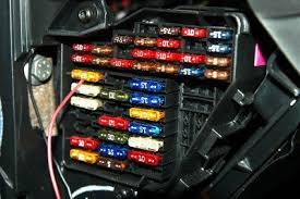 Tail lamp and illumination circuit b. Fungsi Fius Memori Kereta Malayxada