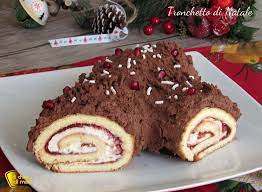 Il tronchetto di natale è un classico dolce delle feste a base di pasta biscotto e cioccolato. Tronchetto Di Natale Ricetta Dolce Natale Facile Scenografico Chiccodimais