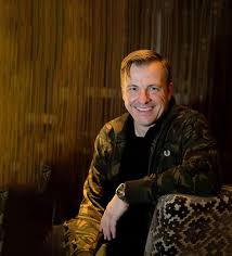 Media in category martin klempnow the following 22 files are in this category, out of 22 total. Dennis Aus Hurth Darsteller Martin Klempnow Im Interview Gut Dass Mich Keiner Erkennt Kolner Stadt Anzeiger