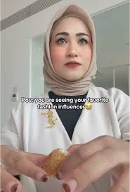 Koleksi Fashion Nina Khalil yang Classy dan Inspiratif