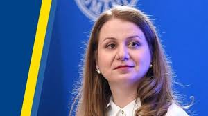 Stort program och SISTA MINUTE-effekter tillkännagav av  utbildningsministern för rumänska skolor iDevice.ro