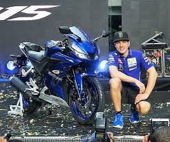 We have 14 images of the yamaha yzf r15 v3 bs6 on 91wheels. New 2017 Yamaha R15 V3 Pics Gallery