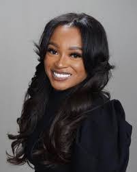 Jasmine Blunt's Instagram, Twitter & Facebook